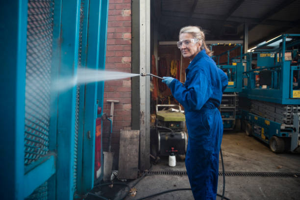 Best Rust Removal  in Santa Venetia, CA